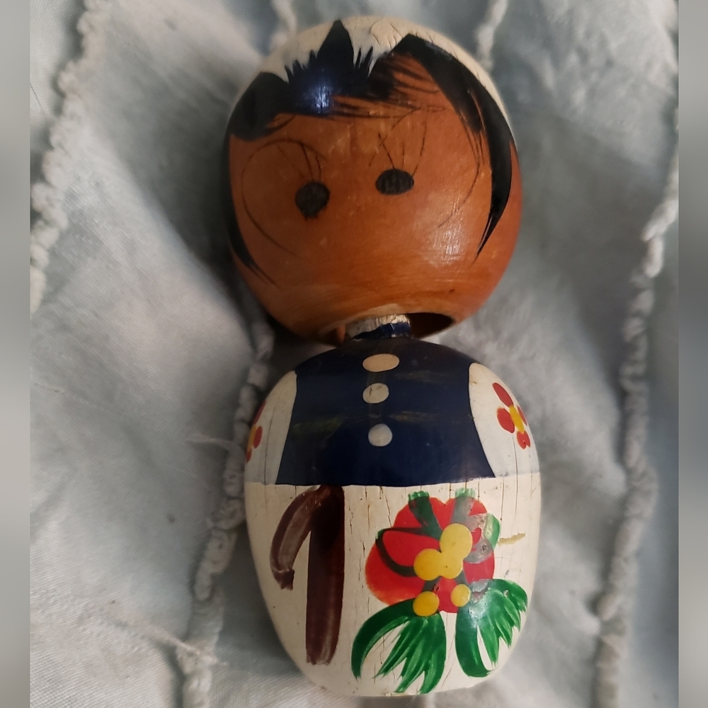 Hand-Painted Wooden Kokeshi Bobble Head Doll with Floral Design